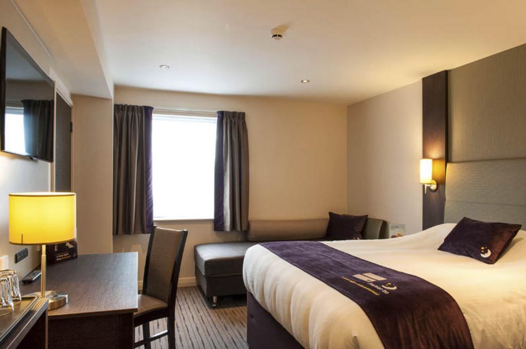 Premier Inn London Greenford Chambre photo