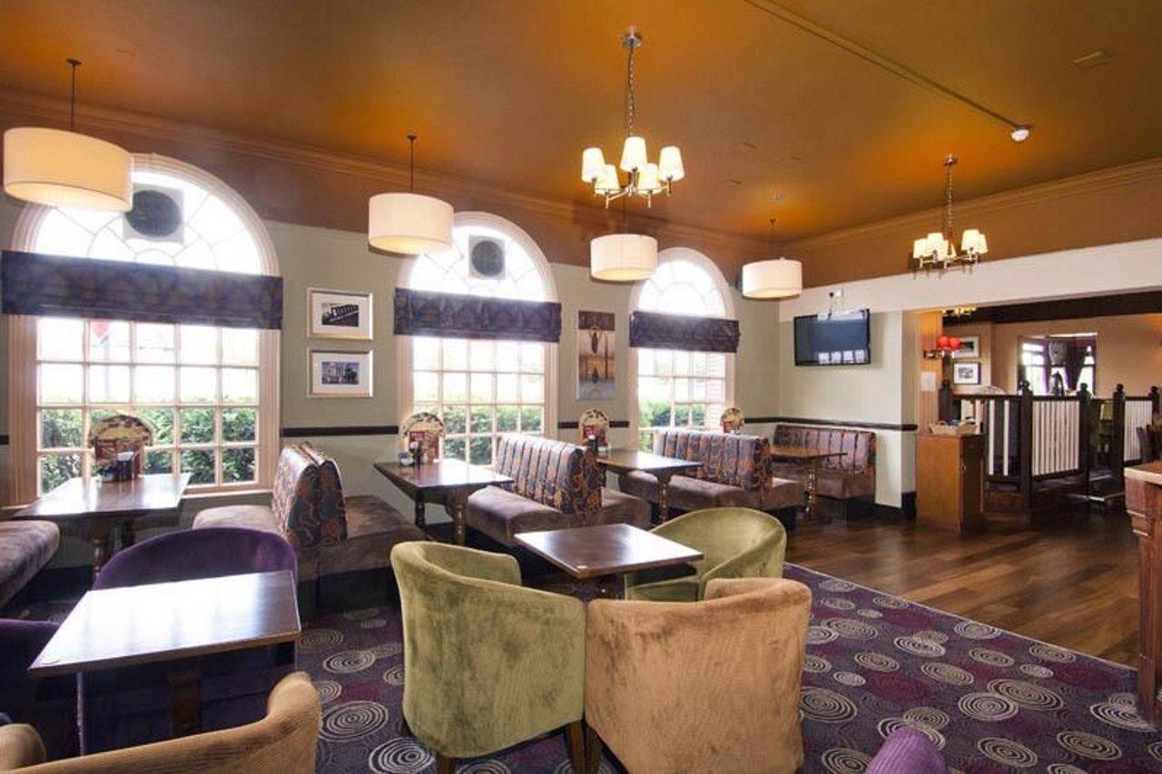 Premier Inn London Greenford Extérieur photo